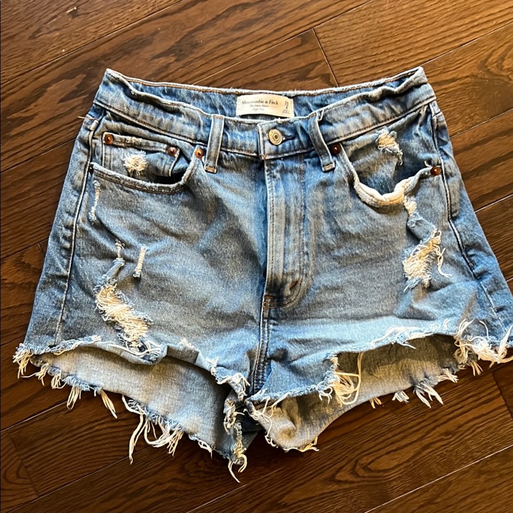 A&F high rise Mom Short